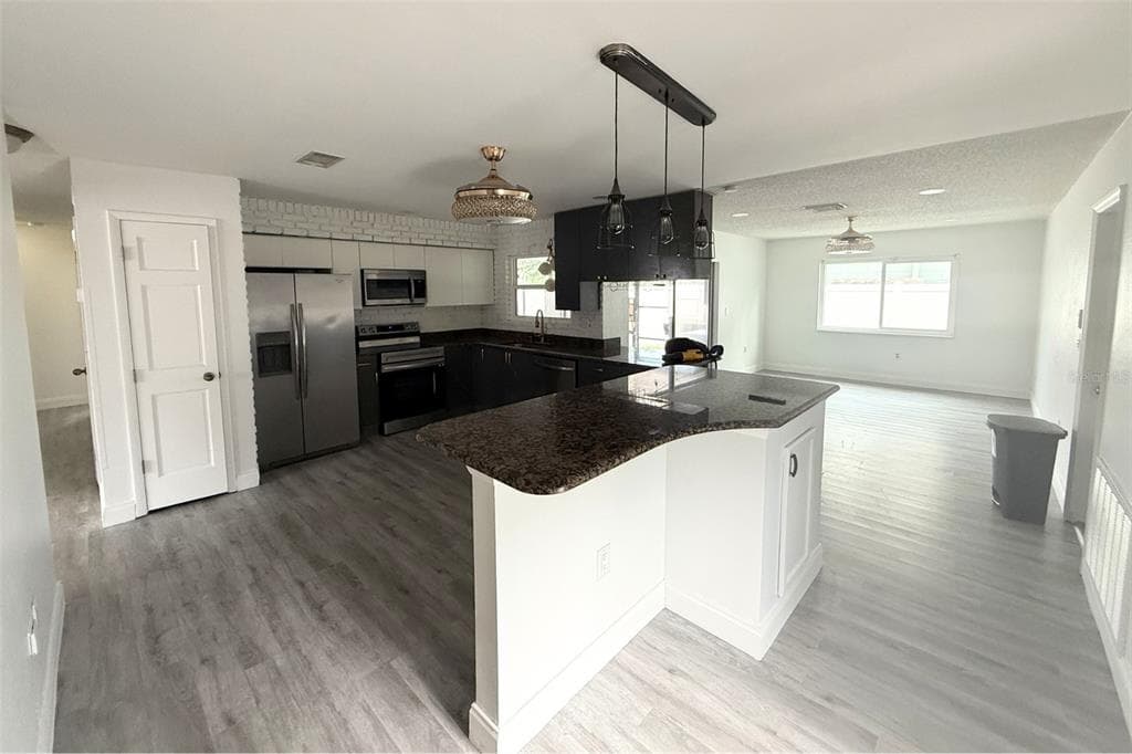 12041 70TH STREET, LARGO, FL 33773 — zdjęcie 3