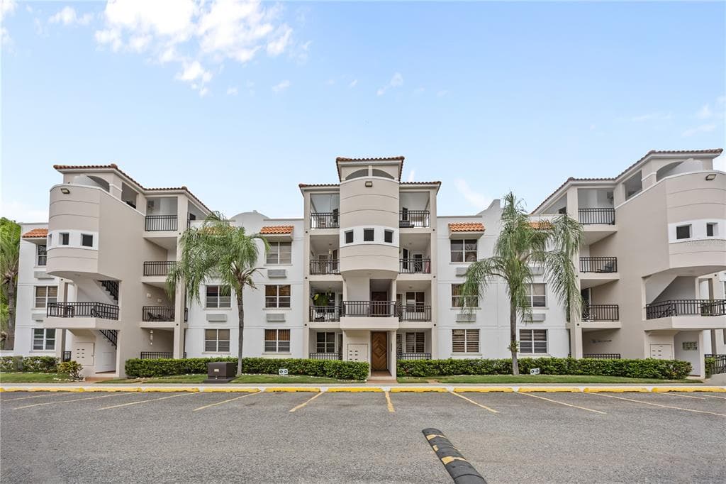 26 CALLE CAMBIJA # PH B-312, RINCON, PR 00677
