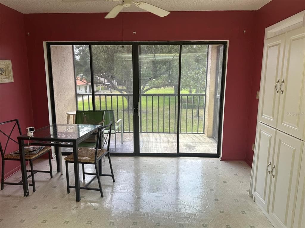 5090 BAY STREET NE # 220, ST PETERSBURG, FL 33703 — zdjęcie 4