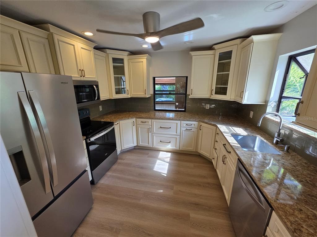 7518 4TH AVENUE W, BRADENTON, FL 34209 — zdjęcie 4