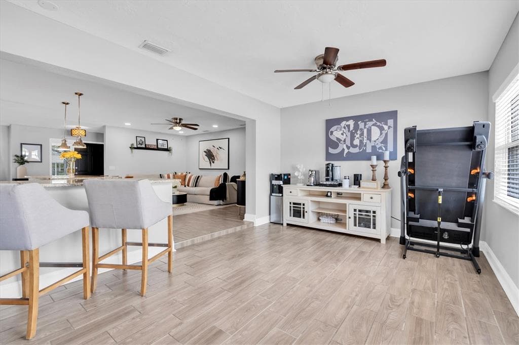 6860 14TH WAY S, ST PETERSBURG, FL 33705 — zdjęcie 5