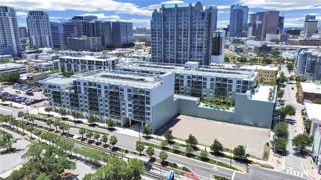 912 CHANNELSIDE DRIVE # 2805, TAMPA, FL 33602