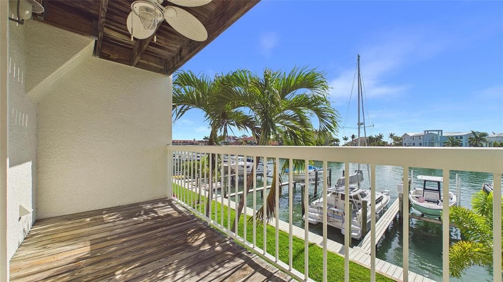 323 MADEIRA CIRCLE, ST PETERSBURG, FL 33715 — zdjęcie 2