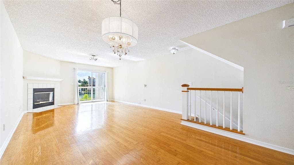 323 MADEIRA CIRCLE, ST PETERSBURG, FL 33715 — zdjęcie 5