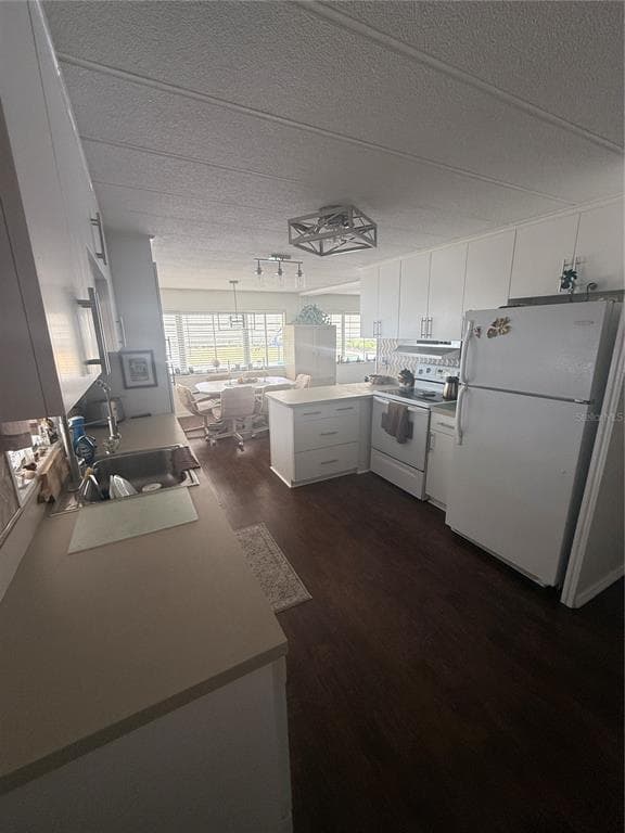 7880 54TH AVENUE N # 125, ST PETERSBURG, FL 33709 — zdjęcie 2