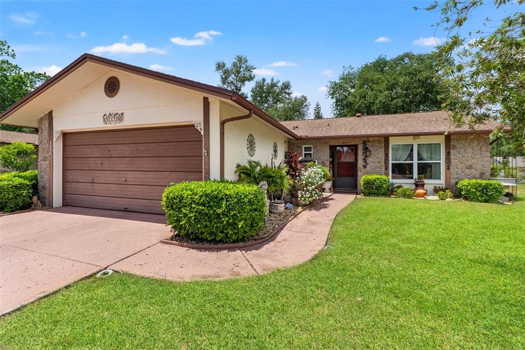 10541 GREEN MEADOW LANE, PORT RICHEY, FL 34668 — zdjęcie 2