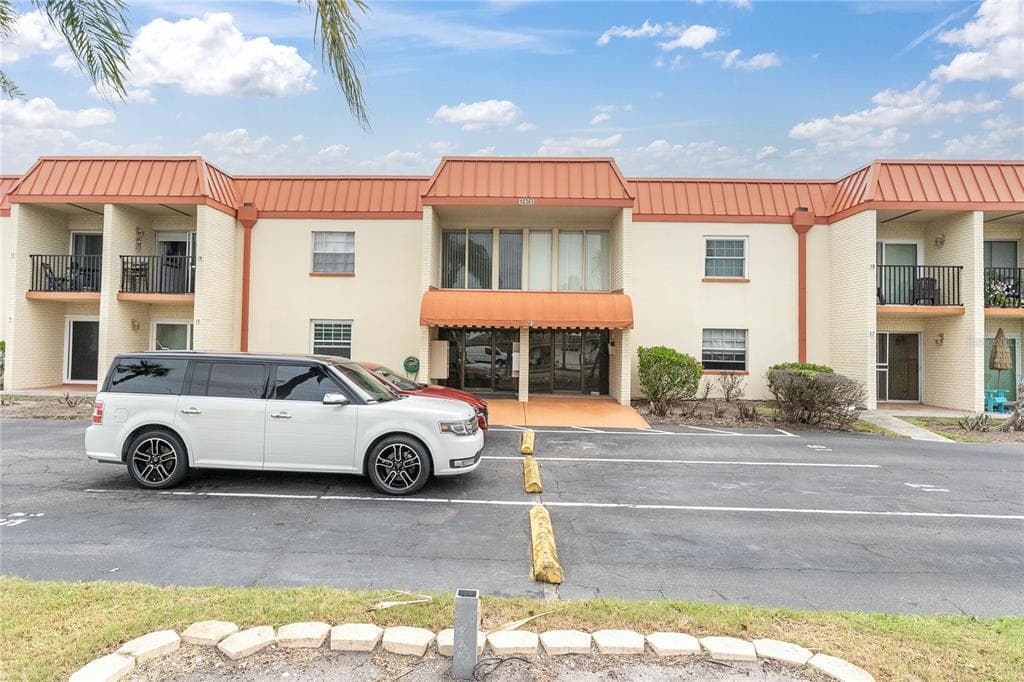 10365 PARADISE BOULEVARD # 4, TREASURE ISLAND, FL 33706 — zdjęcie 2