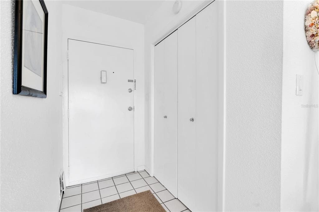 10365 PARADISE BOULEVARD # 4, TREASURE ISLAND, FL 33706 — zdjęcie 3