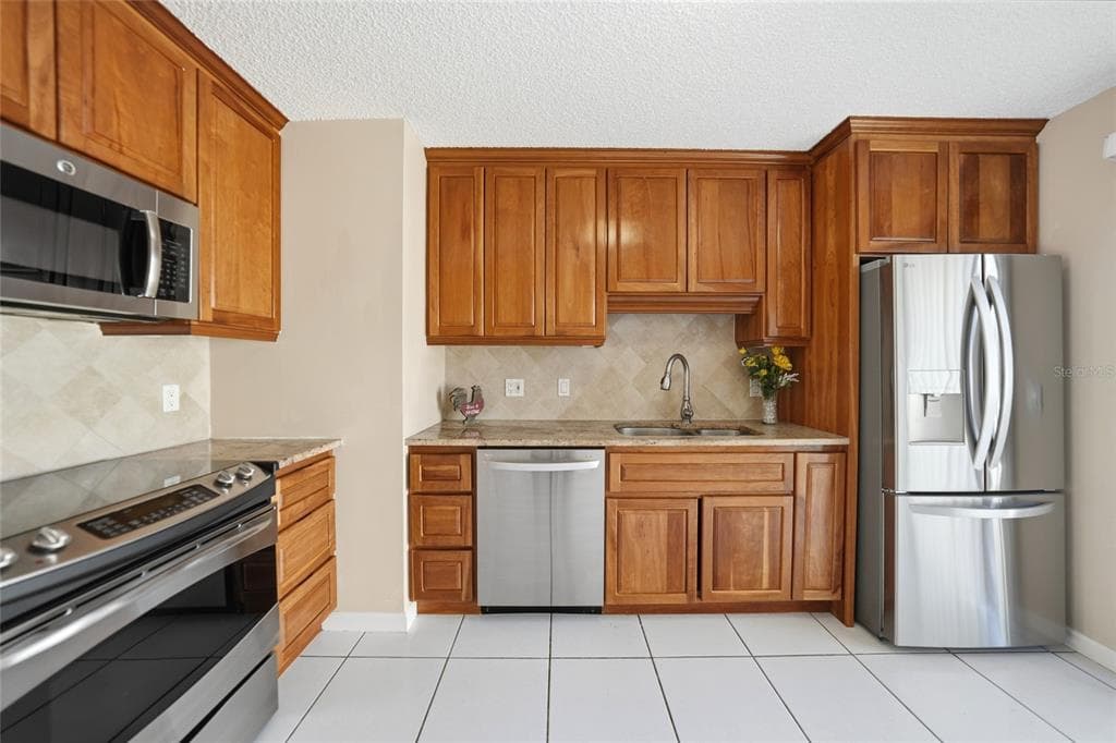 20045 SANCRAFT AVENUE, PORT CHARLOTTE, FL 33954 — zdjęcie 4