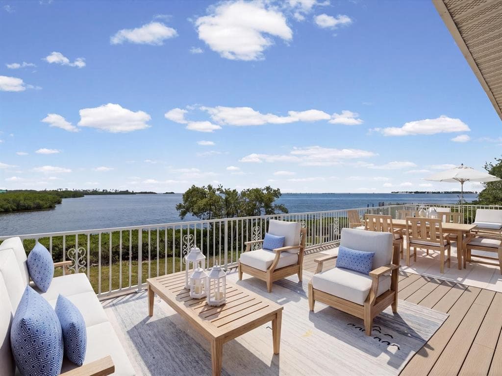 1647 SEA BREEZE DRIVE, TARPON SPRINGS, FL 34689 — zdjęcie 3