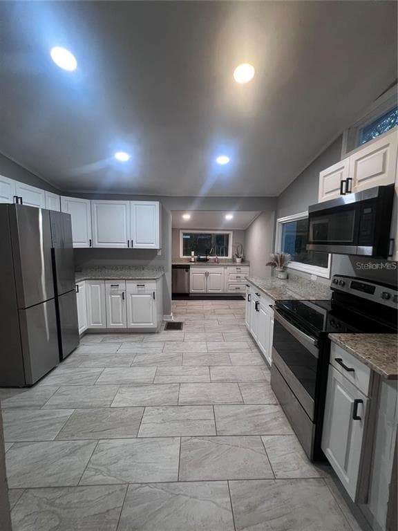 1635 PARTRIDGE BOULEVARD, ZEPHYRHILLS, FL 33540 — zdjęcie 5