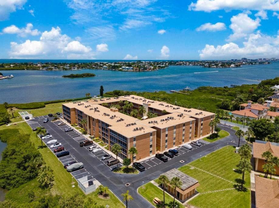 12760 INDIAN ROCKS ROAD # 1031, LARGO, FL 33774