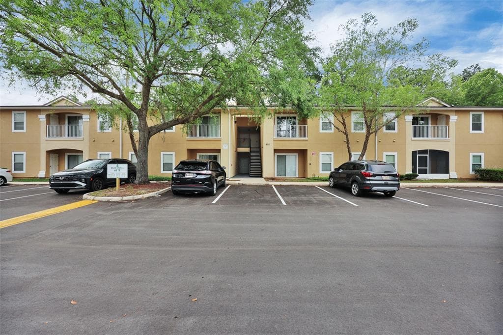 6111 MAGGIES CIRCLE # 110, JACKSONVILLE, FL 32244