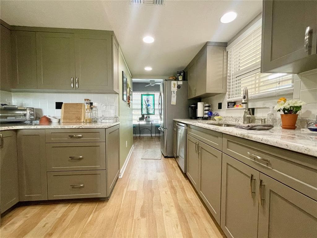 7893 SAILBOAT KEY BOULEVARD S # 101, SOUTH PASADENA, FL 33707 — zdjęcie 2