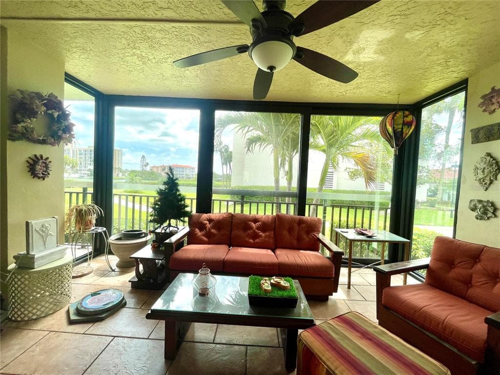 7893 SAILBOAT KEY BOULEVARD S # 101, SOUTH PASADENA, FL 33707 — zdjęcie 4