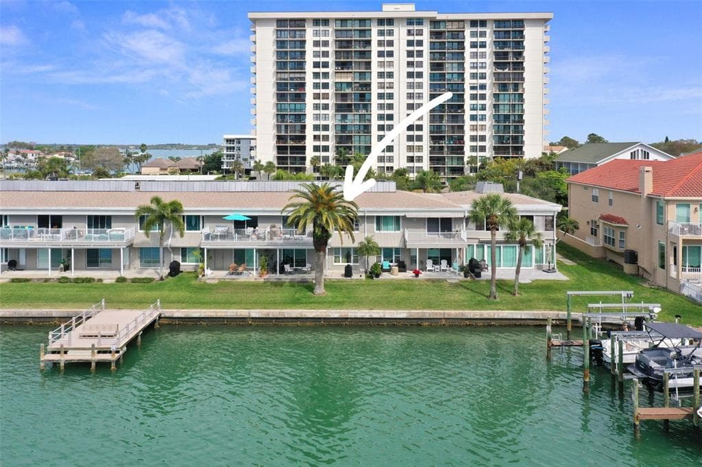 400 LARBOARD WAY # 103, CLEARWATER BEACH, FL 33767