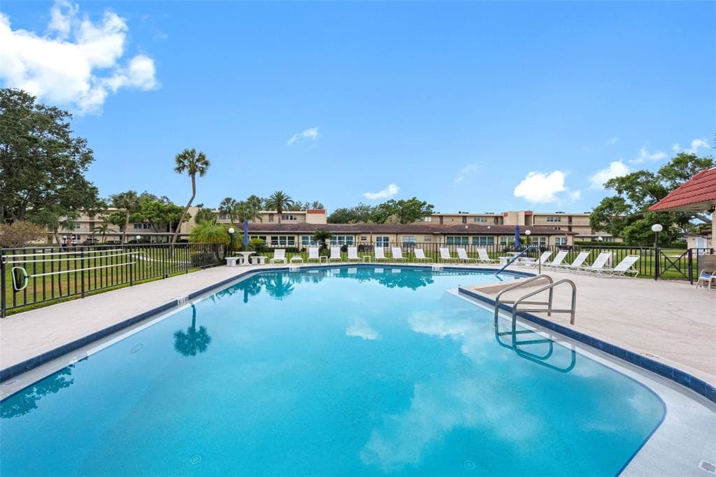 12200 VONN ROAD # 6B, LARGO, FL 33774 — zdjęcie 2