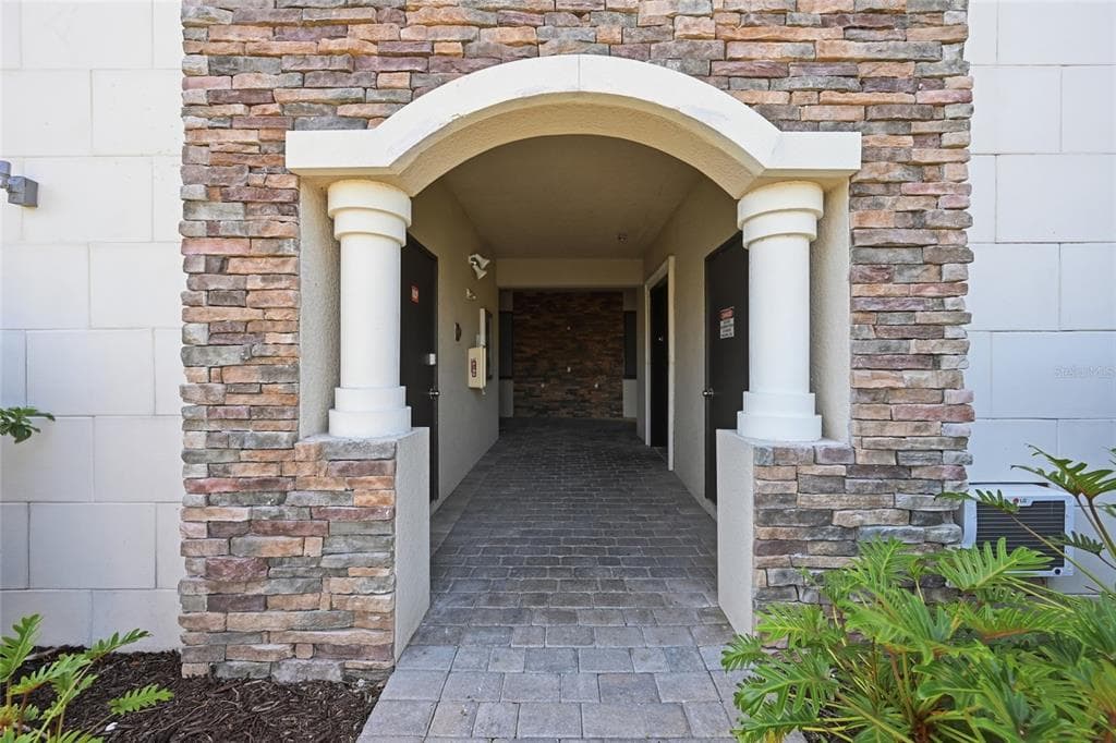 16904 VARDON TERRACE # 205, LAKEWOOD RANCH, FL 34211 — zdjęcie 2
