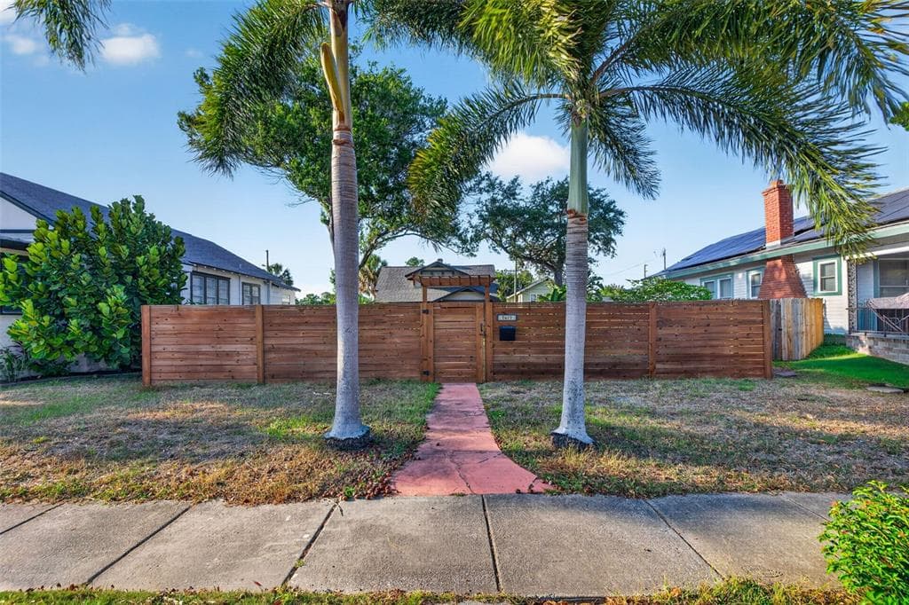 2419 DARTMOUTH AVENUE N, ST PETERSBURG, FL 33713 — zdjęcie 3