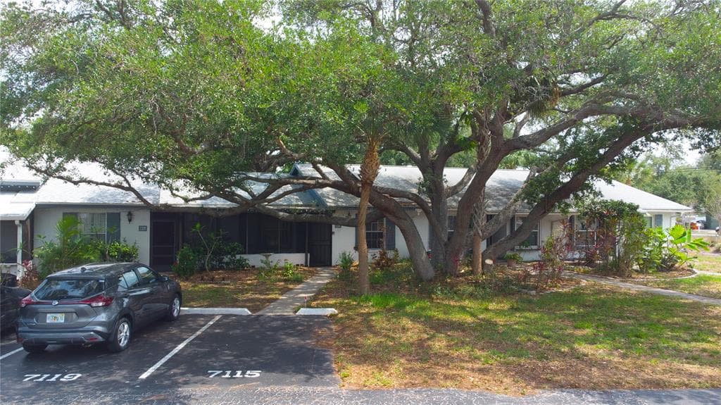7115 PARKSIDE VILLAS DR N, ST PETERSBURG, FL 33709 — zdjęcie 2