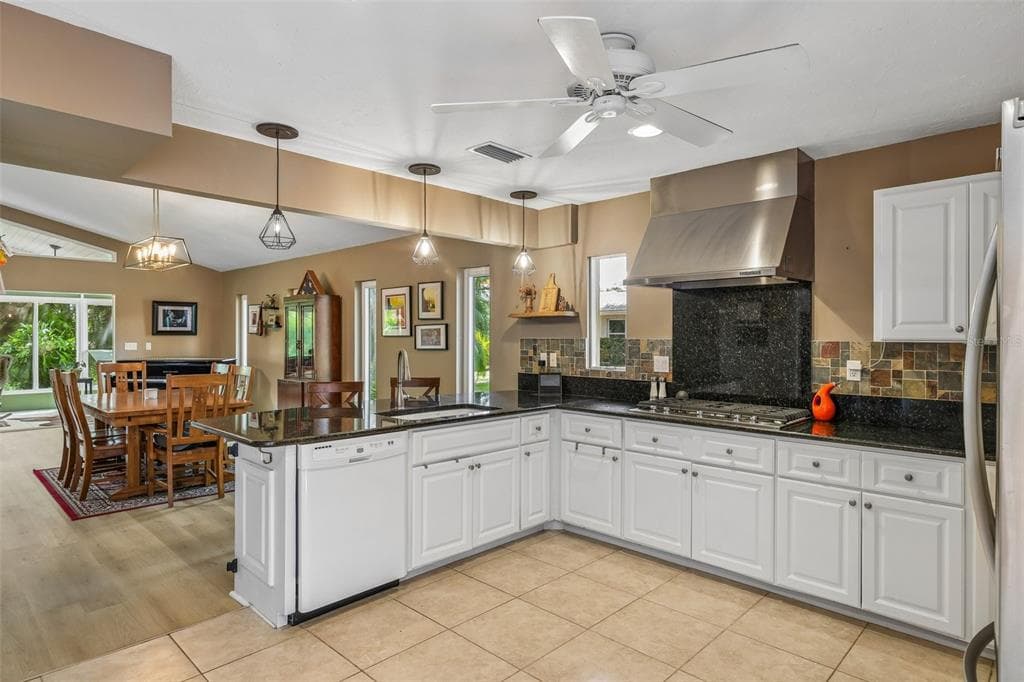 3757 COUNTRYSIDE ROAD, SARASOTA, FL 34233 — zdjęcie 3