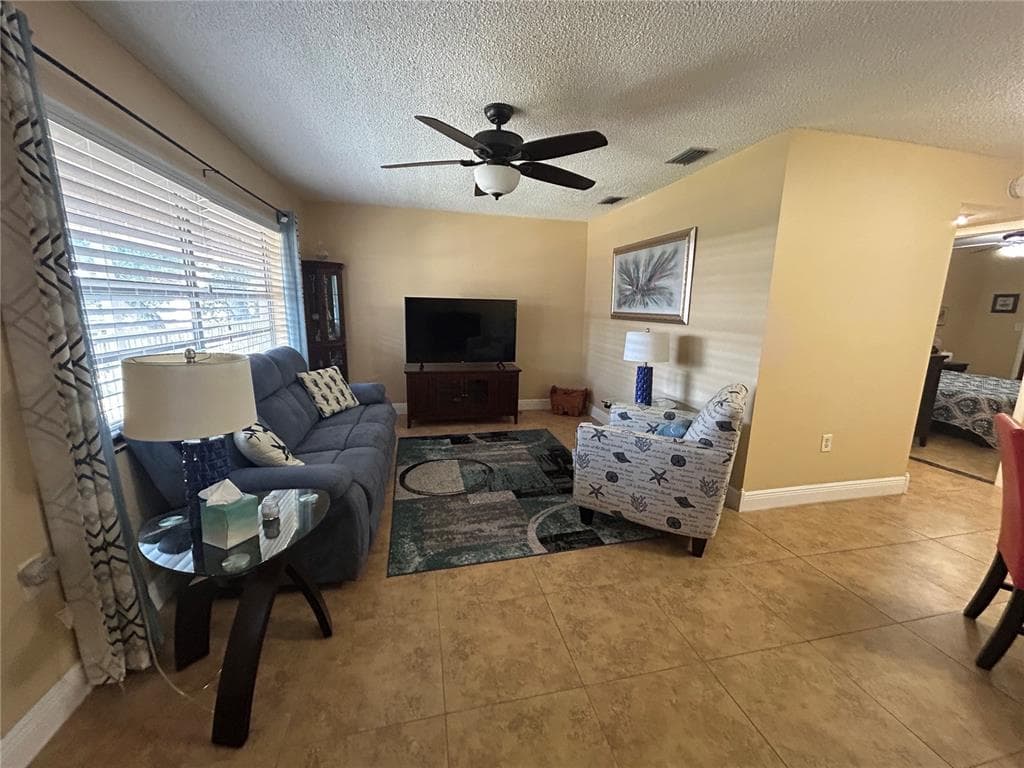 10037 62ND TERRACE N # 15, ST PETERSBURG, FL 33708 — zdjęcie 2
