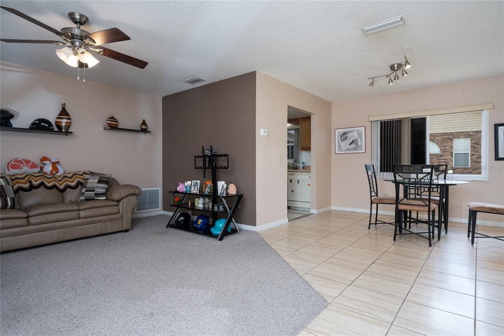 1078 ABADAN DRIVE, DELTONA, FL 32725 — zdjęcie 4