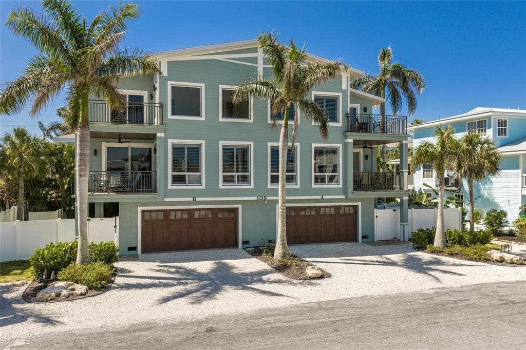 109 6TH STREET N # A & B, BRADENTON BEACH, FL 34217 — zdjęcie 4