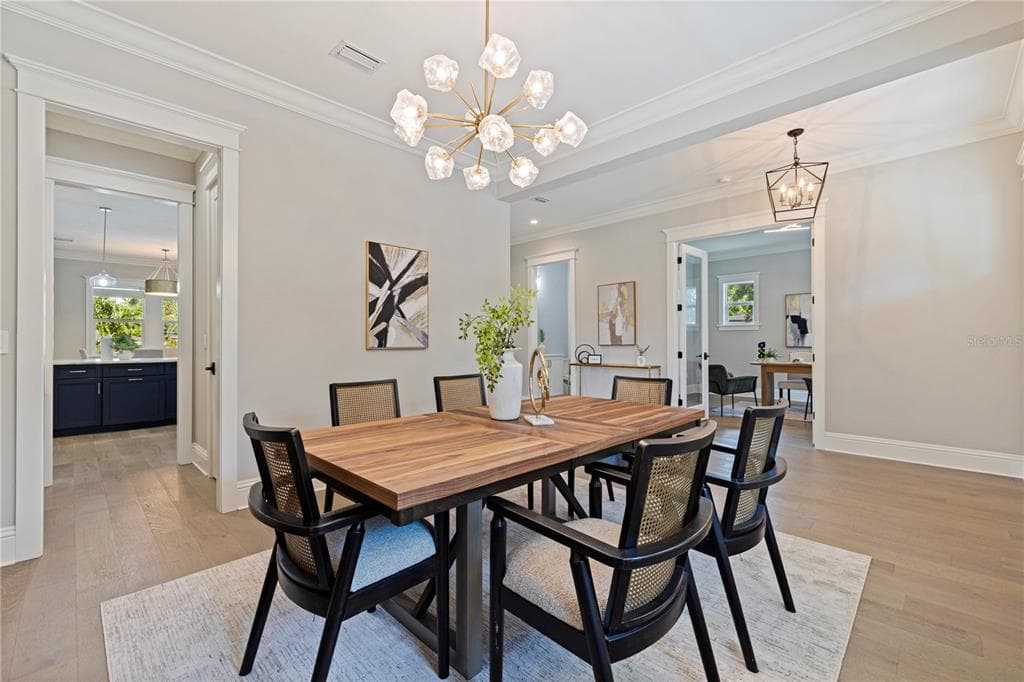 1001 CORDOVA BOULEVARD NE, ST PETERSBURG, FL 33704 — zdjęcie 2