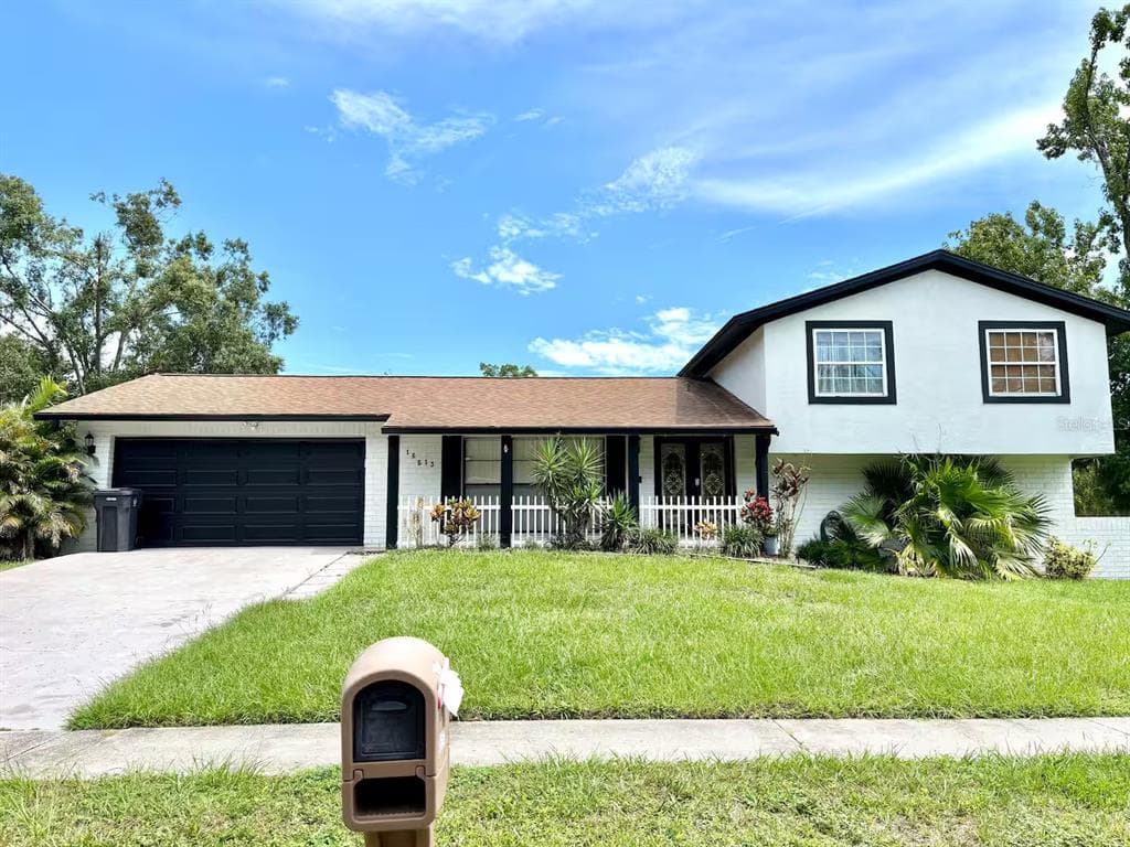 16513 SILVERHILL DRIVE, TAMPA, FL 33624