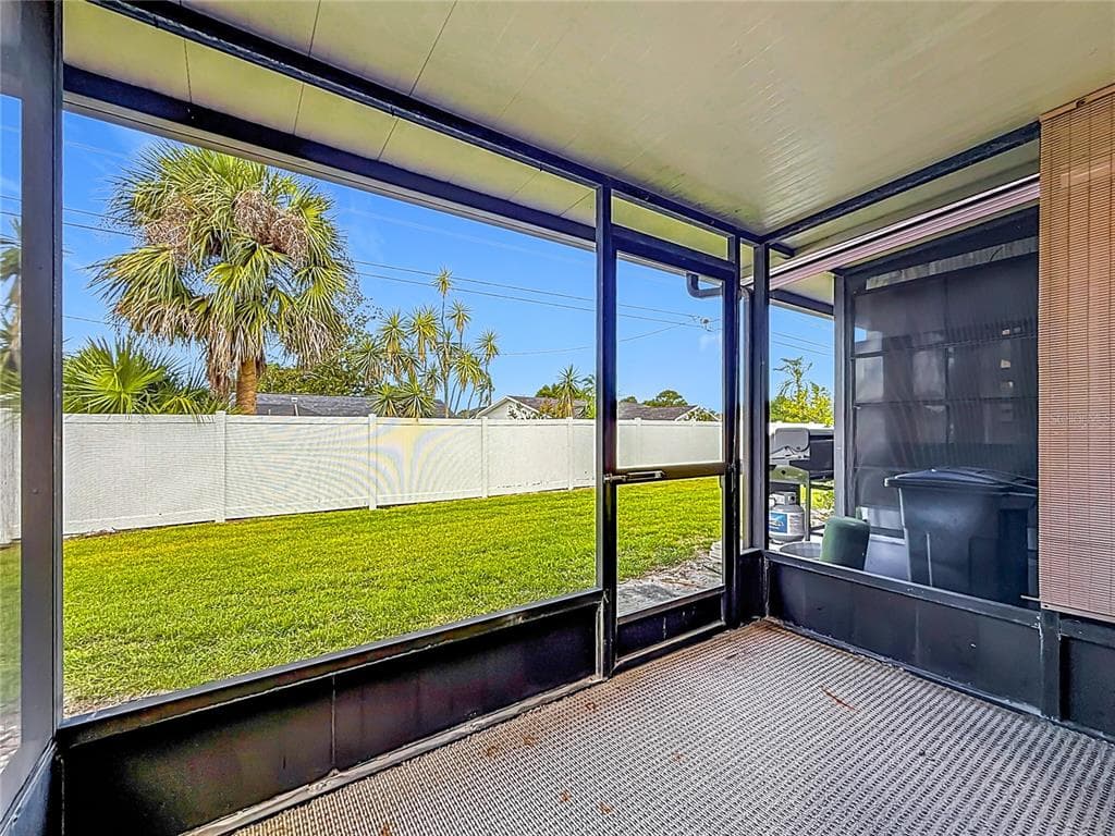 2474 ENTERPRISE ROAD # 3, CLEARWATER, FL 33763 — zdjęcie 3