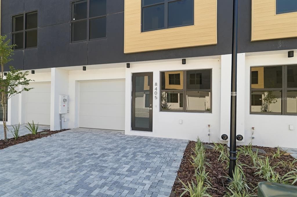 8405 MODANO PLACE, TAMPA, FL 33614