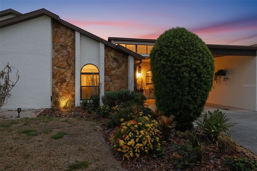 9143 LINGROVE ROAD, WEEKI WACHEE, FL 34613