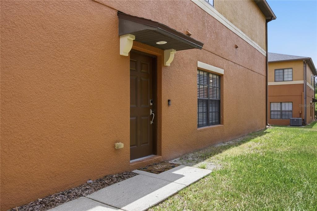 1033 BLACKWATER DRIVE, WESLEY CHAPEL, FL 33543 — zdjęcie 3