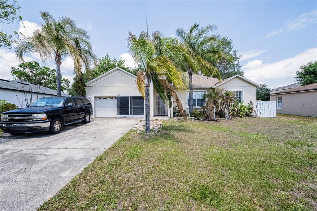 427 LARK COURT, KISSIMMEE, FL 34759