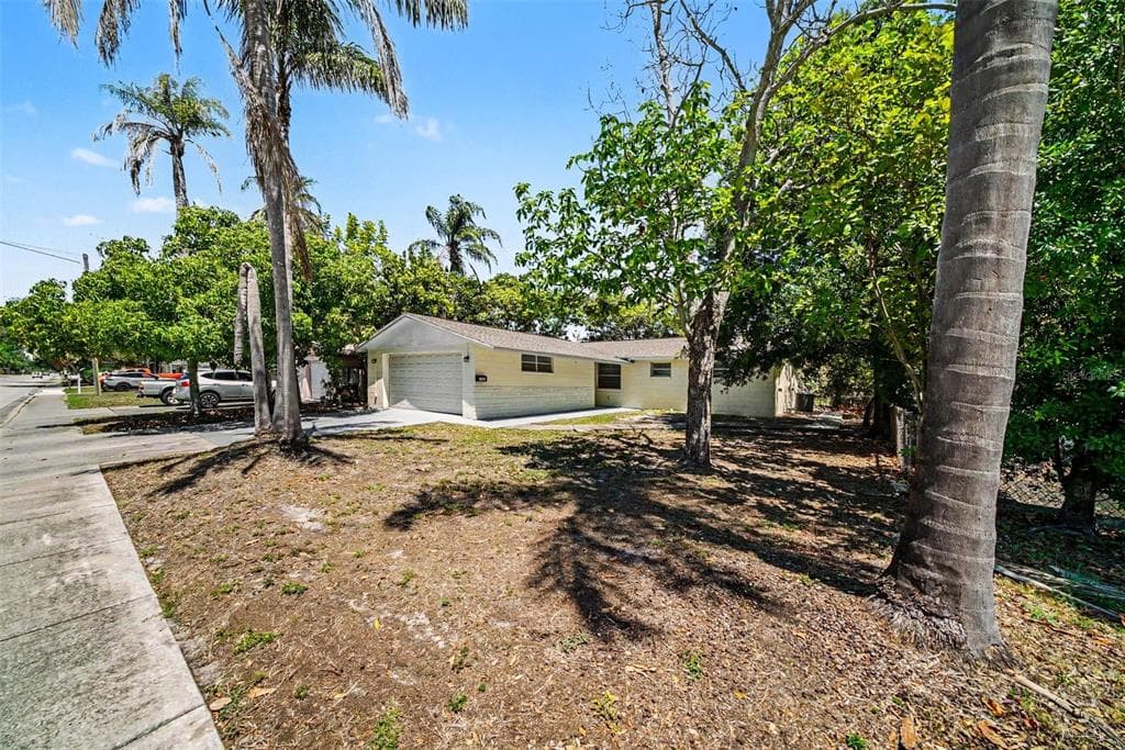 5301 82ND AVENUE N, PINELLAS PARK, FL 33781 — zdjęcie 2