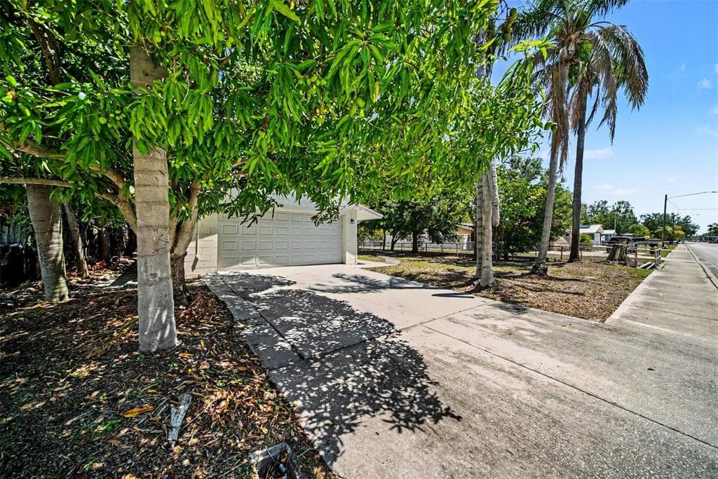 5301 82ND AVENUE N, PINELLAS PARK, FL 33781 — zdjęcie 3