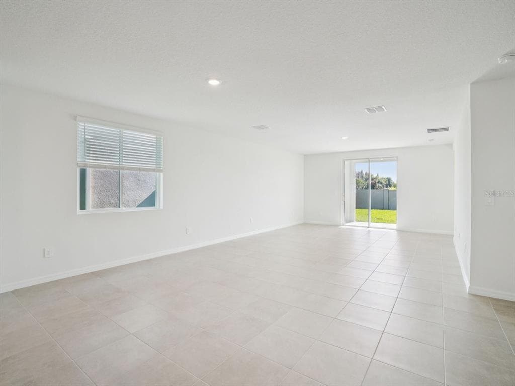 1696 COOLRIDGE PLACE, ZEPHYRHILLS, FL 33541 — zdjęcie 2