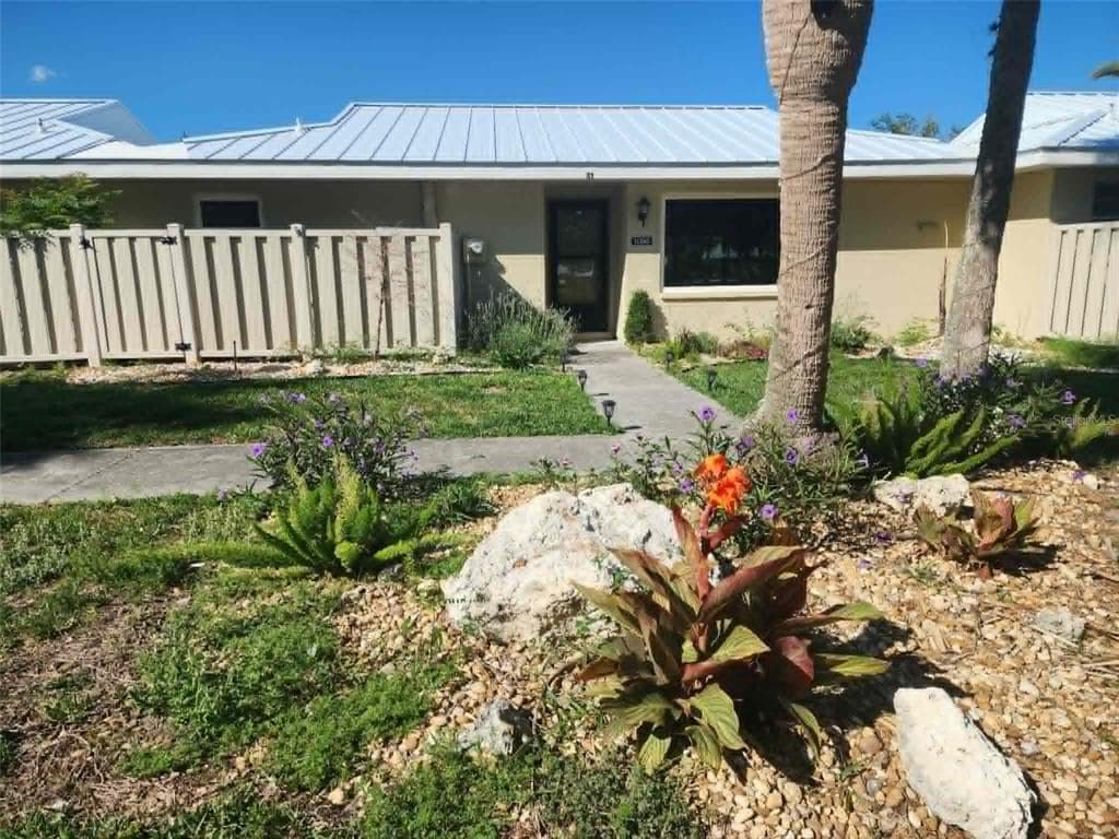 11352 W BAYSHORE DRIVE, CRYSTAL RIVER, FL 34429