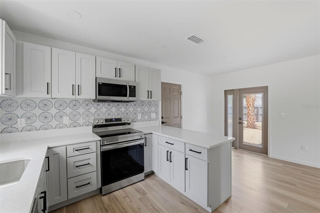3030 5TH STREET N, ST PETERSBURG, FL 33704 — zdjęcie 5