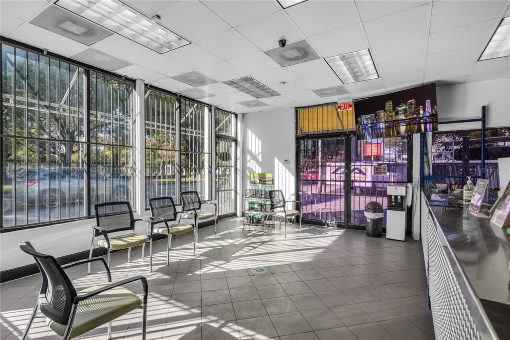 3219 SW 8TH STREET, MIAMI, FL 33135 — zdjęcie 4