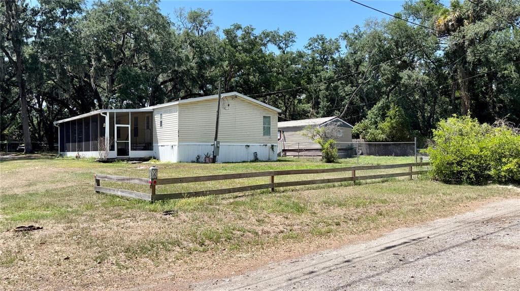 19112 IVERSON ROAD, LUTZ, FL 33559