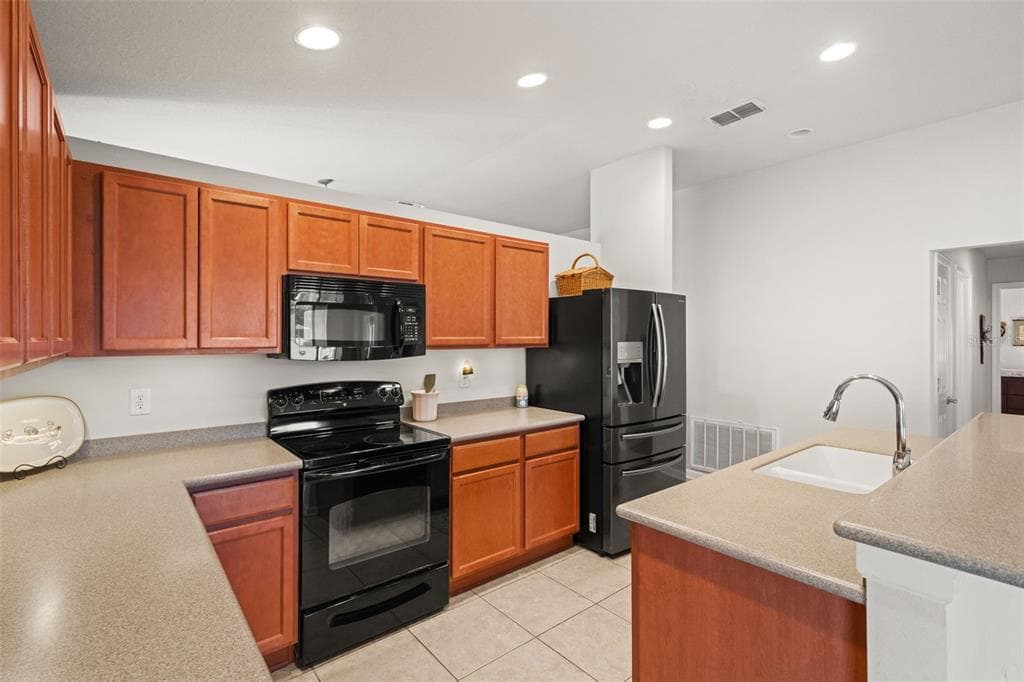 15585 LILY WOOD LANE, BROOKSVILLE, FL 34604 — zdjęcie 4