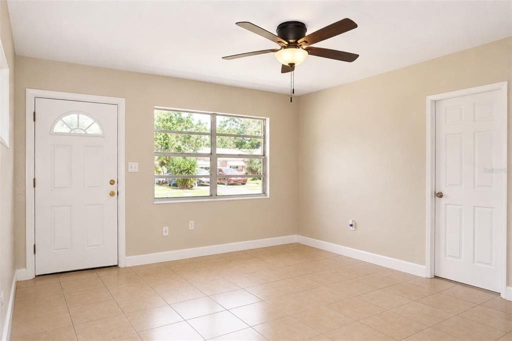 821 14TH AVENUE NW, LARGO, FL 33770 — zdjęcie 3