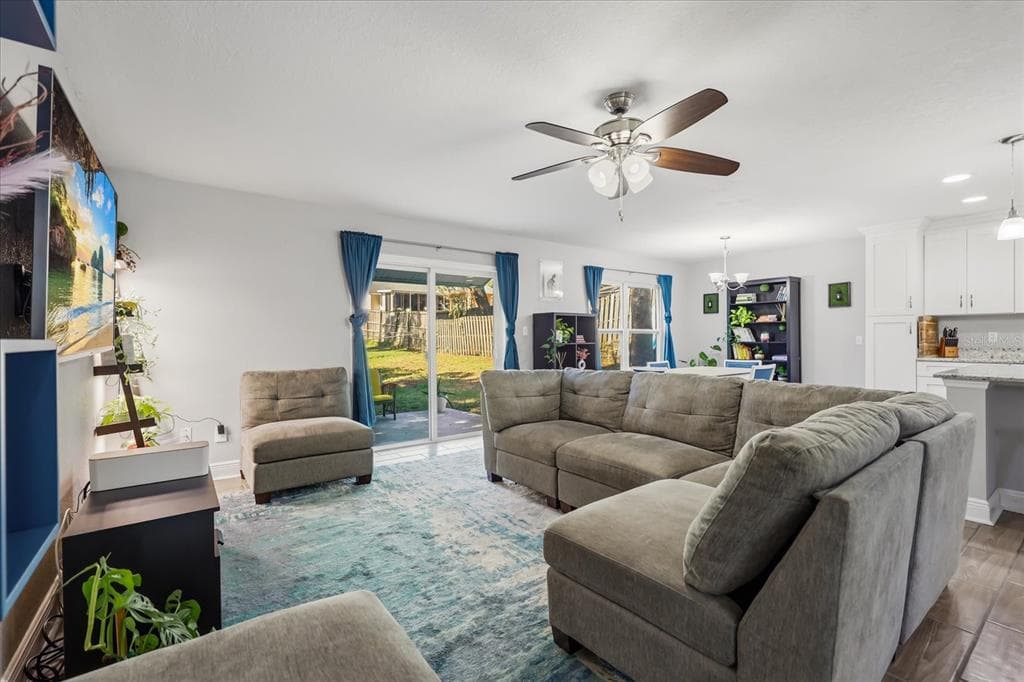 524 E HILLCREST STREET, ALTAMONTE SPRINGS, FL 32701 — zdjęcie 3