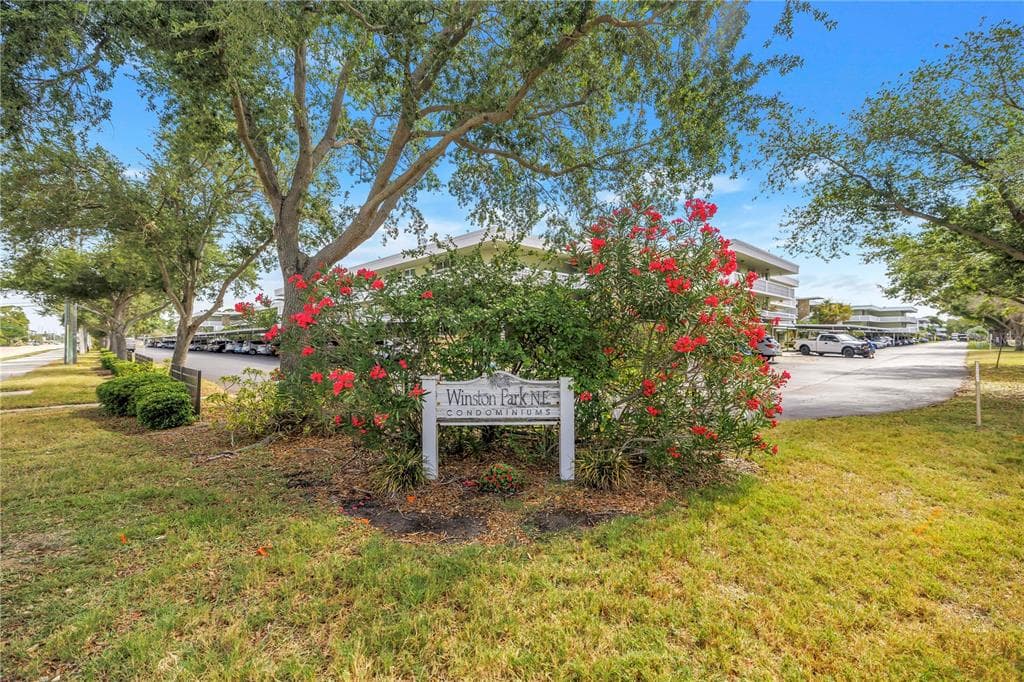 4720 LOCUST STREET NE # 318, ST PETERSBURG, FL 33703