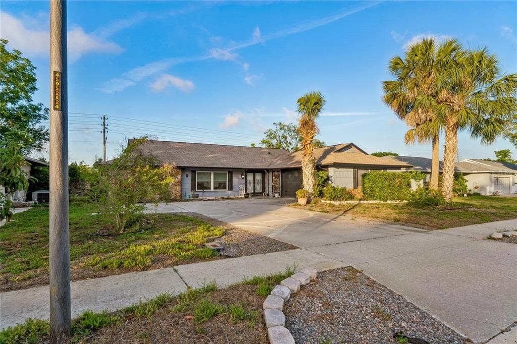 13100 WESTERN CIRCLE, HUDSON, FL 34667