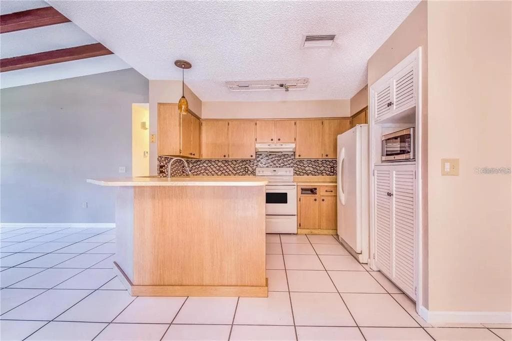 733 MIKASUKI DRIVE, LAKELAND, FL 33813 — zdjęcie 4