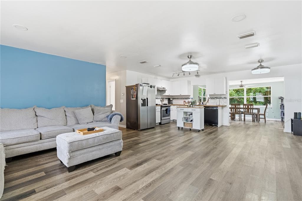 1609 CLEARVIEW AVENUE, CLEARWATER, FL 33756 — zdjęcie 2