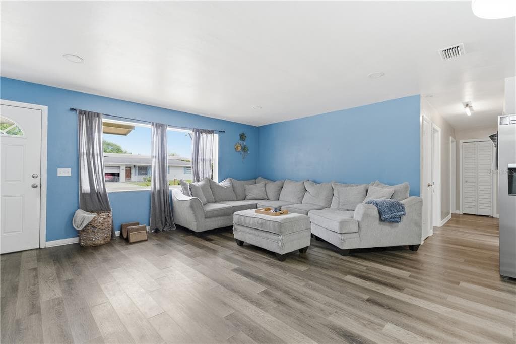 1609 CLEARVIEW AVENUE, CLEARWATER, FL 33756 — zdjęcie 3